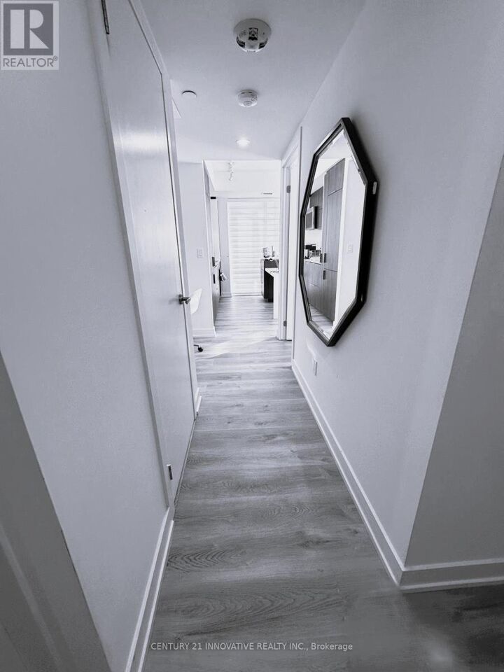 Property Photo: 370 Martha Street 1710 ON L7R 0G9