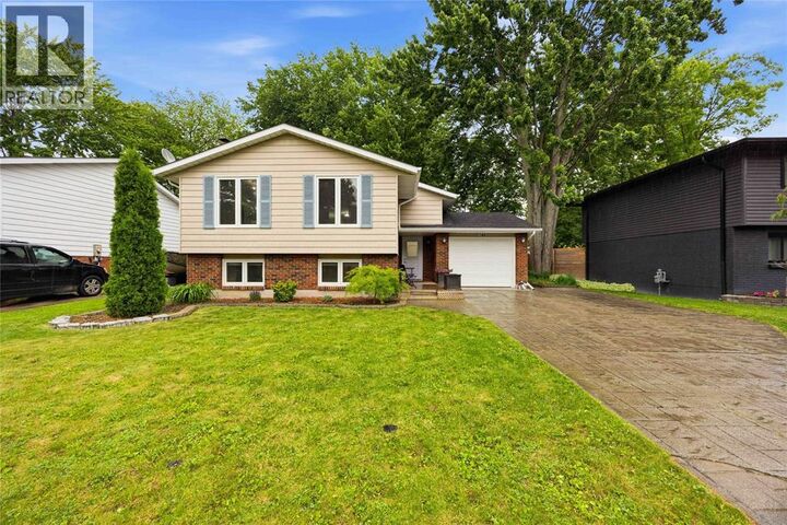 1308 Springbank Drive — photo 1