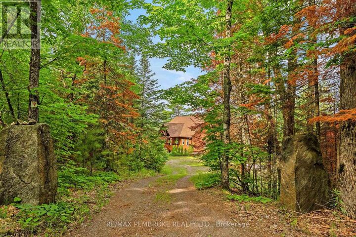 Property Photo: 442B Stringer Drive ON K0L 1C0