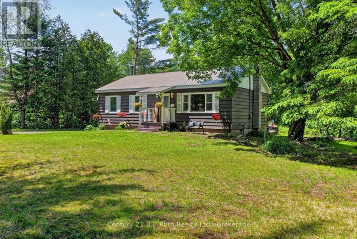 Property Photo: 1020 Rosseau Lake Road 1 ON P0B 1P0