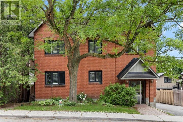 Property Photo:  222 Russell Avenue 304  ON K1N 7X5 
