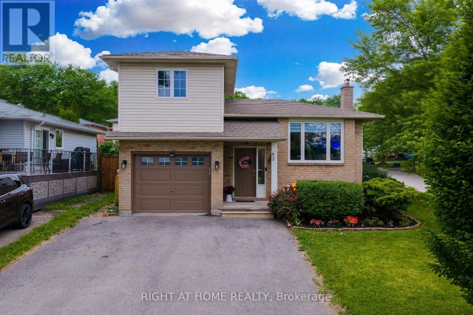 Property Photo:  62 Hazel Street  ON L2T 4B7 