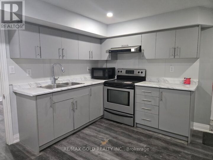 Property Photo:  47 Mikado Crescent  ON L6S 3R5 