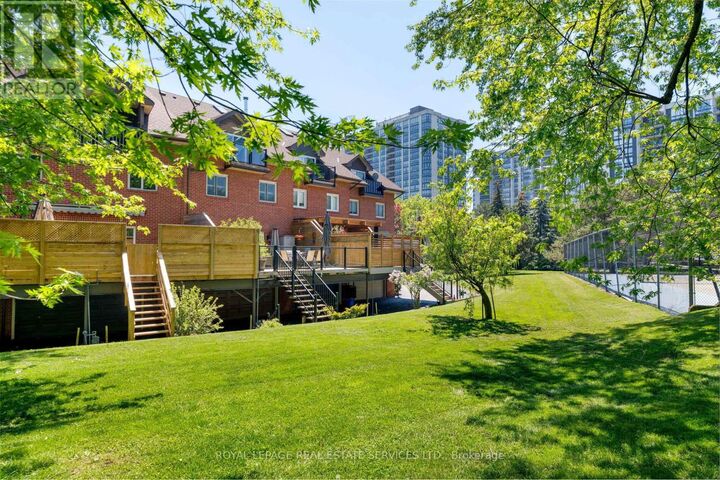 Property Photo: 68 Tradewind Drive ON L6L 6K8