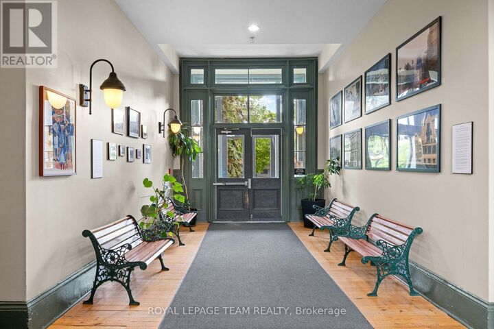 Property Photo: 589 Rideau Street 404 ON K1N 6A1