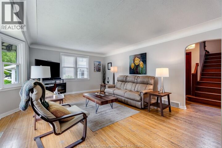Property Photo:  21 Prospect Street  ON N9Y 1M6 