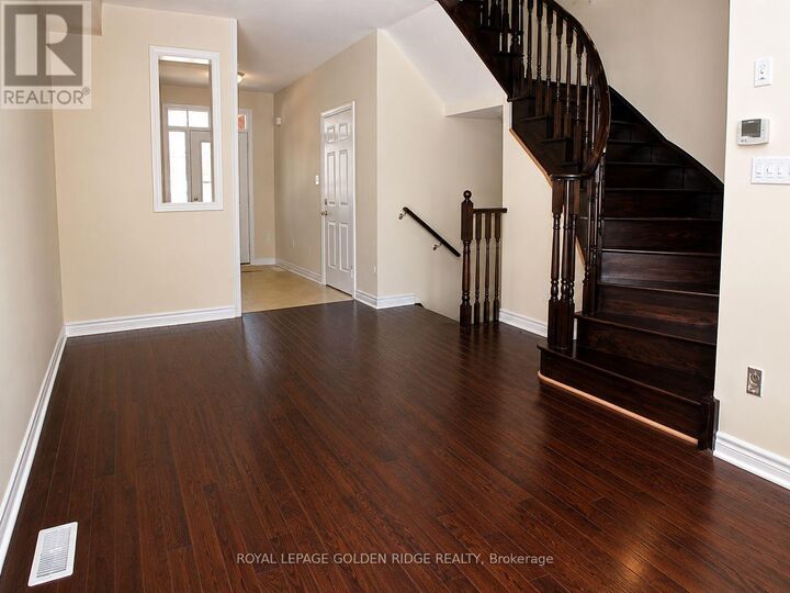 Property Photo: 162 Collin Court ON L4E 0X7