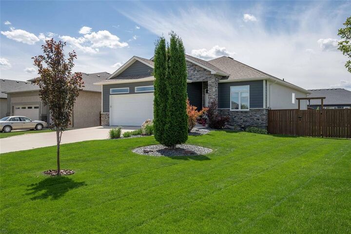 Property Photo:  18 James Way  MB R0E 1J1 