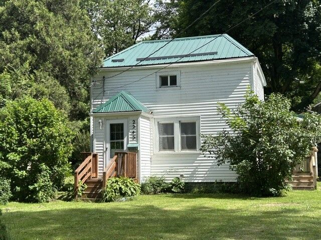 Property Photo:  2243 E 20th Street  PA 16503 