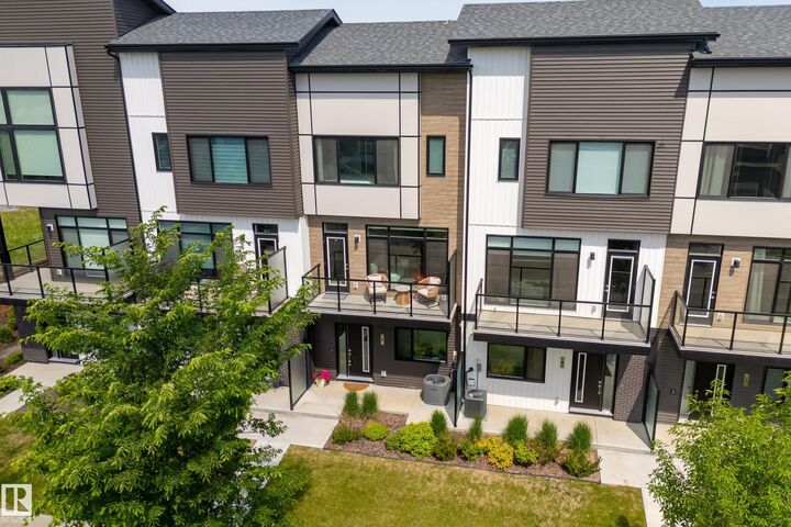 Property Photo: 50 Ebony Boulevard 6 AB T8H 2X4