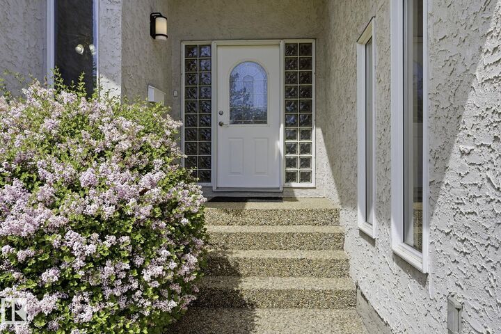 Property Photo:  5312 187 Street NW  AB T6M 2K5 