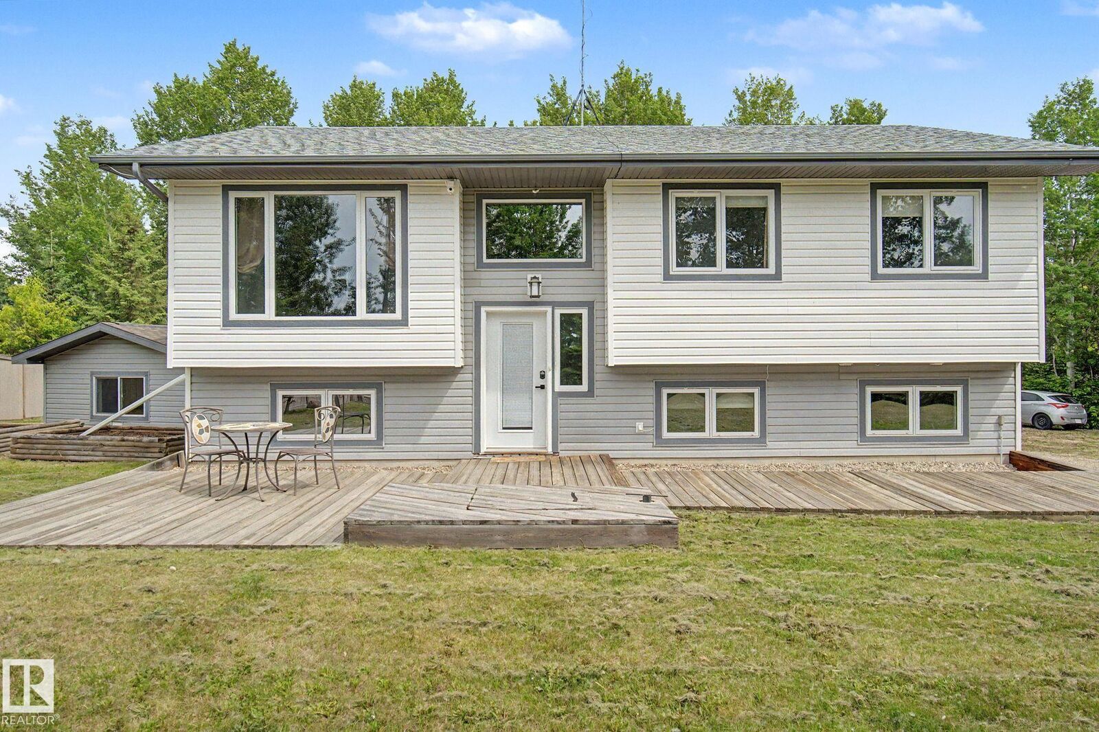 Property Photo:  1307 Twp Road 540 7  AB T7Y 0A7 