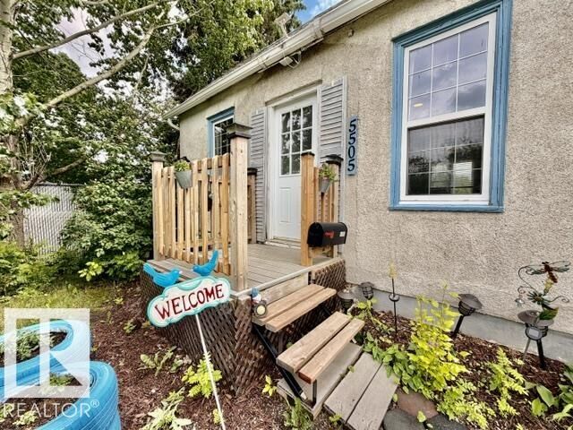 Property Photo:  5505 45 Avenue  AB T9A 0G3 