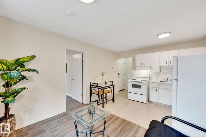 Property Photo:  12409 82 Street NW 104  AB T5B 2X5 