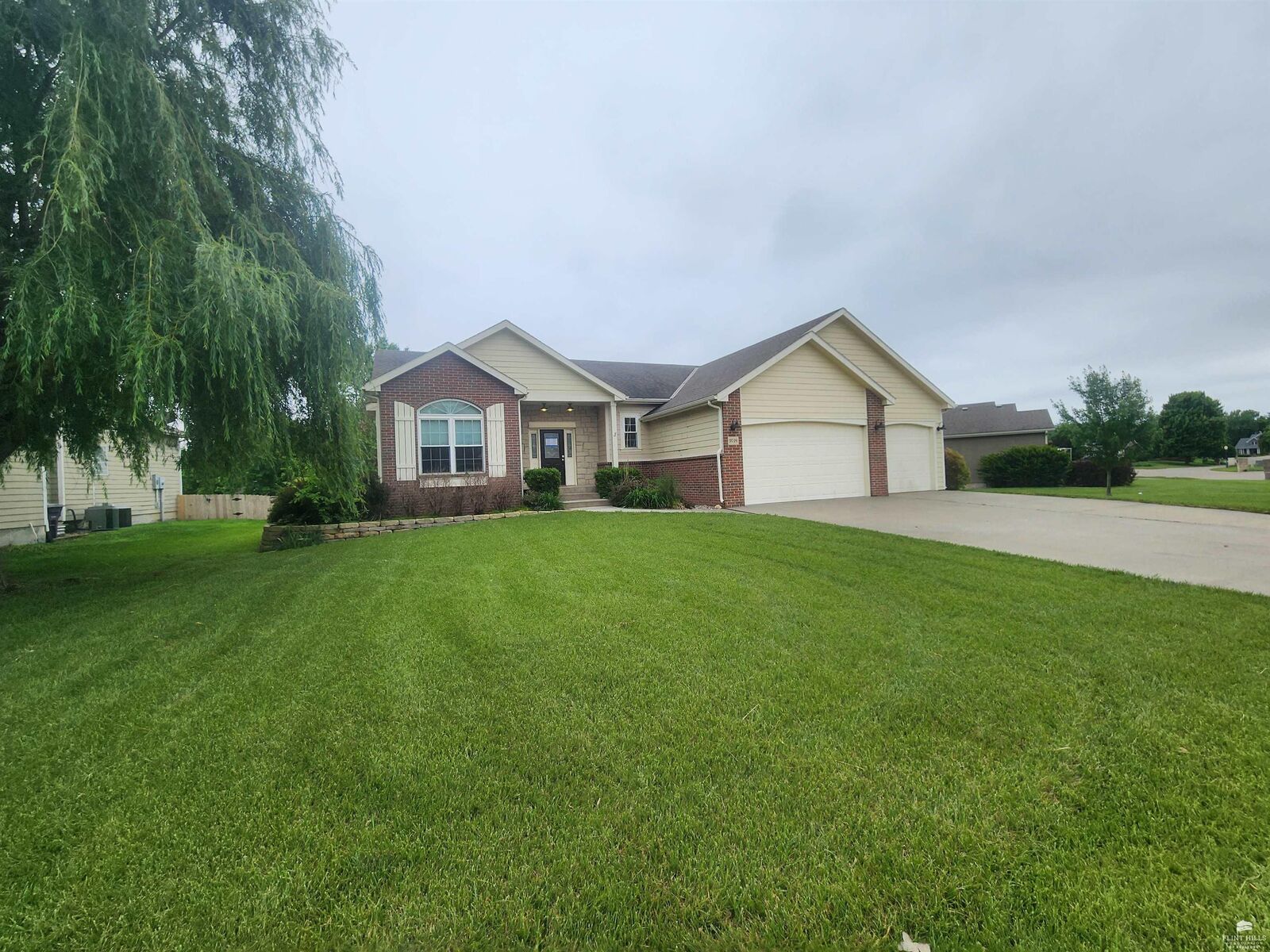 Property Photo: 9094 Tonya Terrace KS 66502