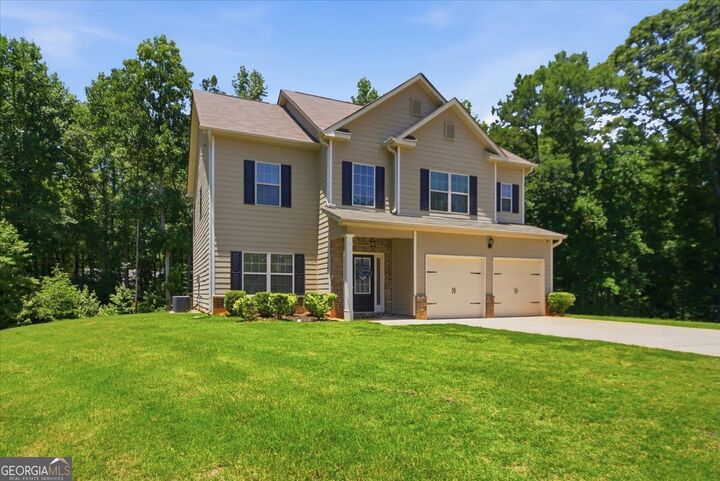 Property Photo: 206 Pincourt Loop GA 30223