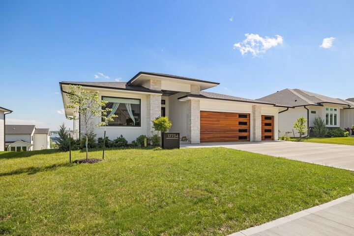 Property Photo: 17734 Townsend Drive IA 50325