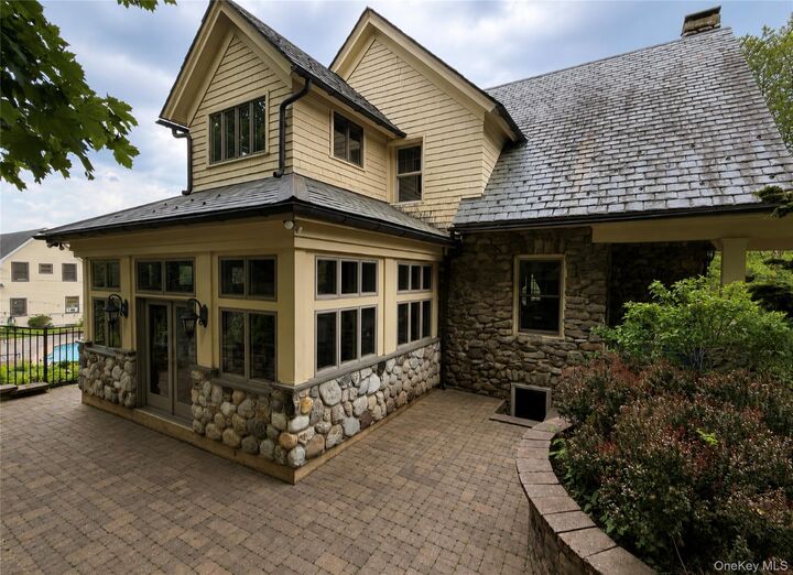 Property Photo:  205 High Street  NY 10950 