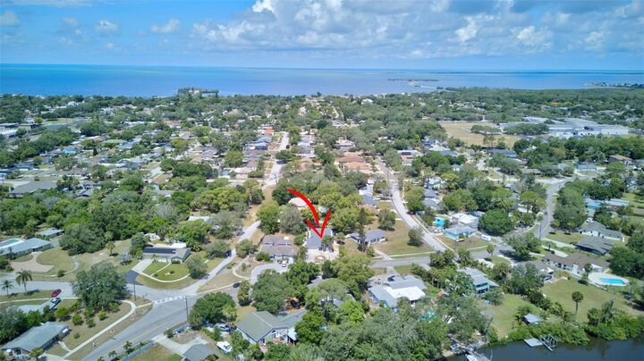 Property Photo: 703 Riverside Drive FL 34689