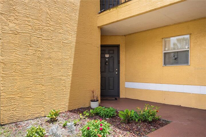 Property Photo:  4512 Commander Drive 1712  FL 32822 