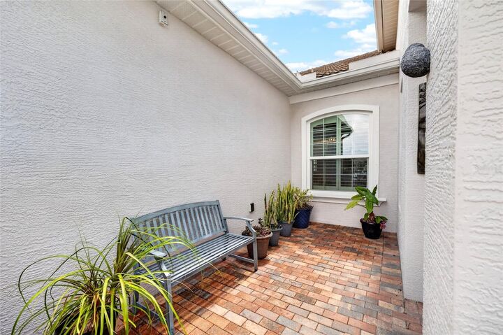 Property Photo: 6215 46th Court E FL 34203