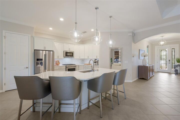 Property Photo:  13017 Ramblewood Trail  FL 34211 
