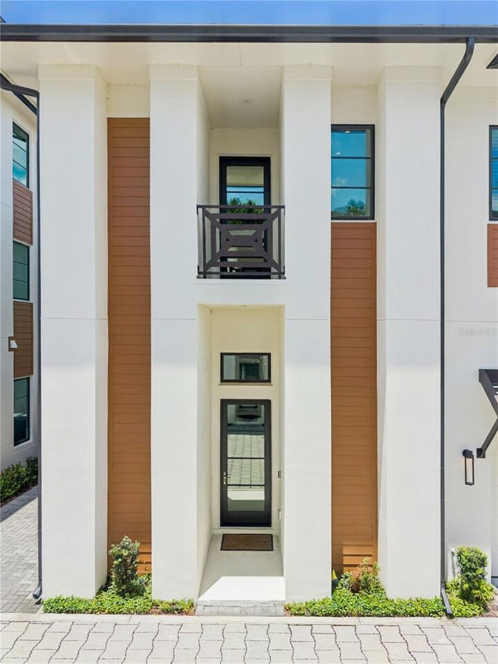 Property Photo: 512 W Swoope Avenue FL 32789