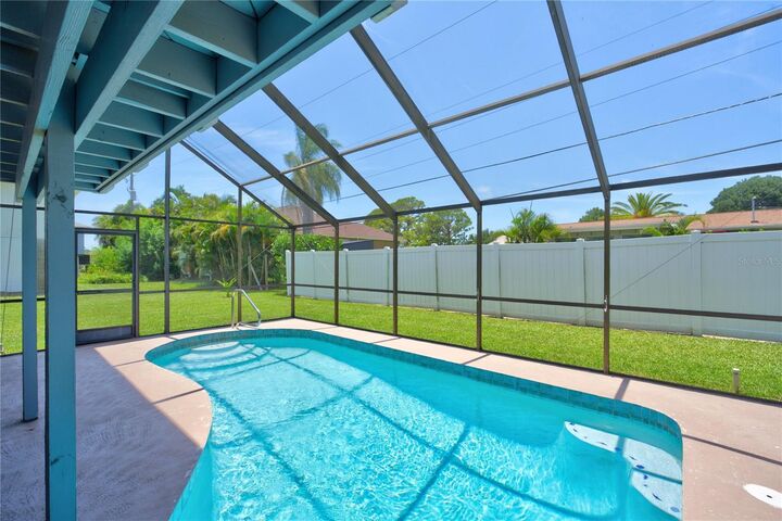 Property Photo:  1194 Linden Road  FL 34293 
