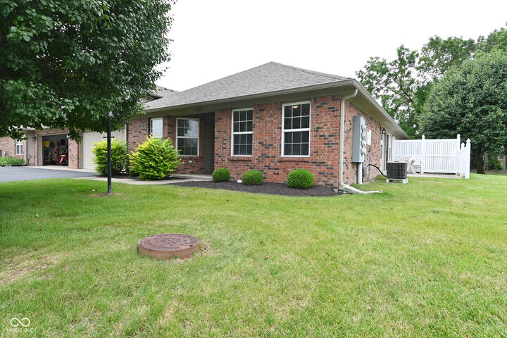 Property Photo:  6033 Carriage Corner  IN 46237 