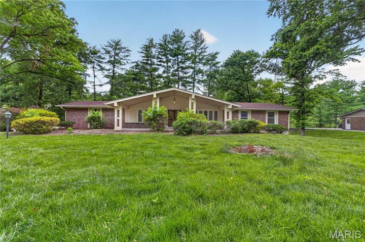 Property Photo:  12470 Villa Hill Lane  MO 63141 