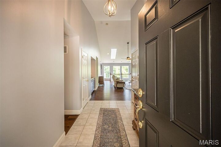 Property Photo:  3016 Kingsridge Manor Drive  MO 63129 