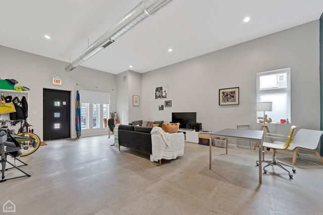Property Photo:  1921 S Jefferson Street G  IL 60616 