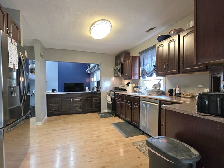 Property Photo:  132 W 4th Avenue  IL 60451 