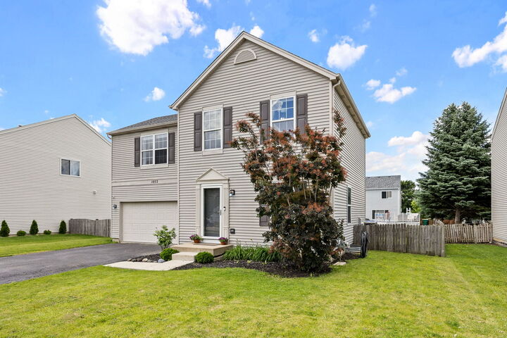 Property Photo:  1802 Blue Ridge Drive  IL 60586 