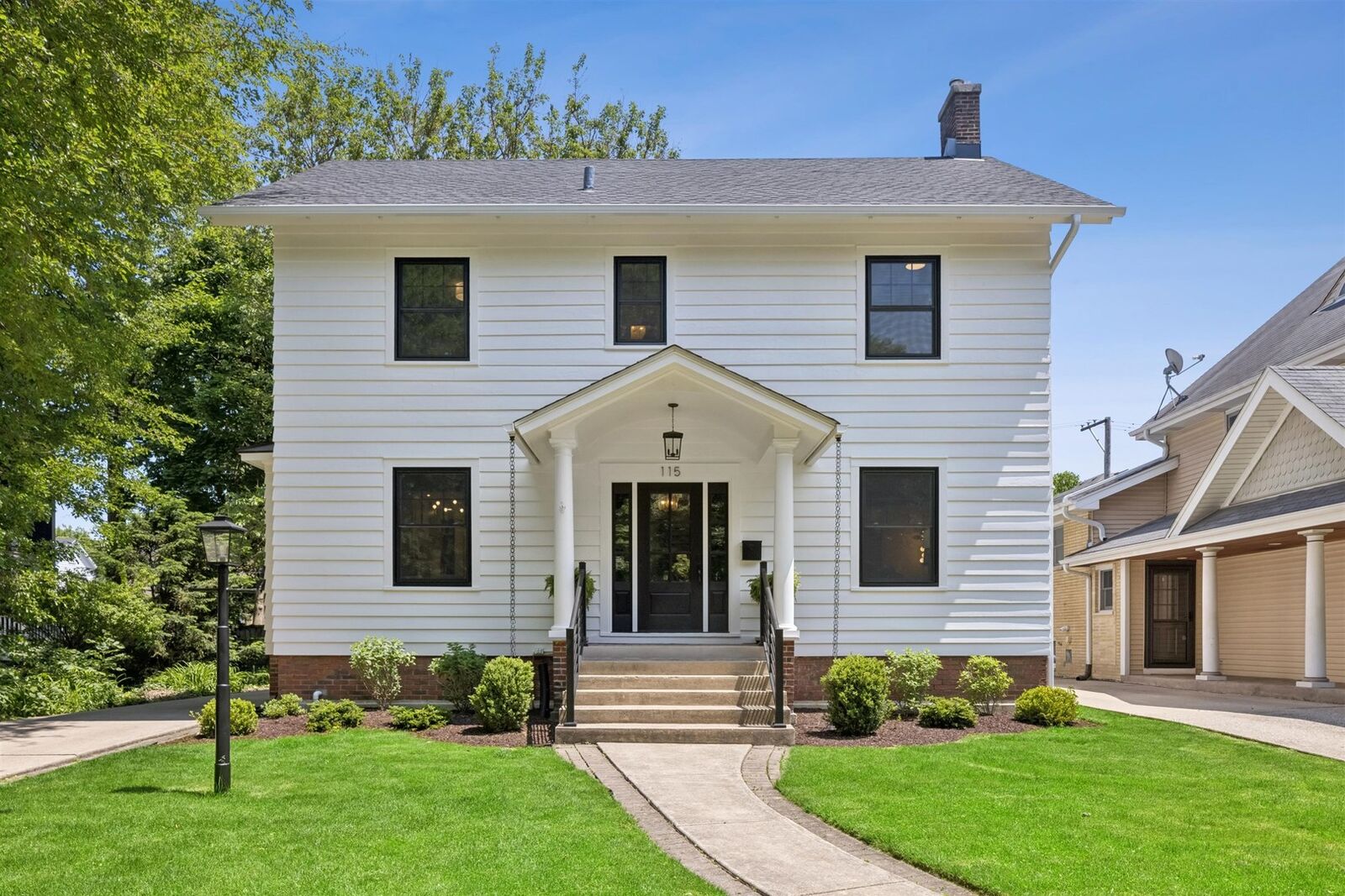 Property Photo:  115 S Spring Avenue  IL 60525 