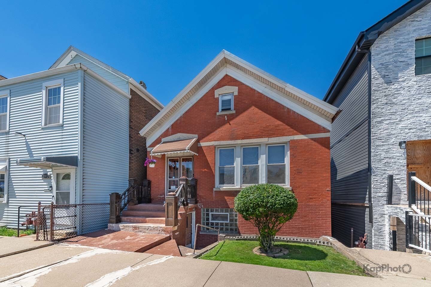 Property Photo:  2910 S Quinn Street  IL 60608 