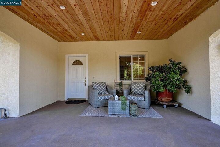 Property Photo:  2527 Buena Vista Ave  CA 94597 
