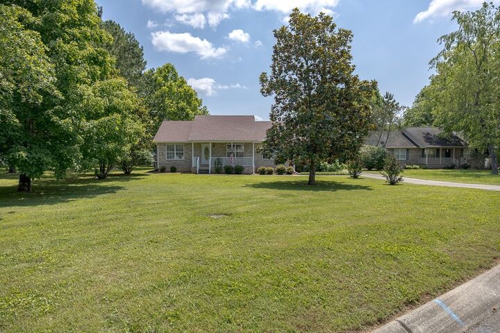 Property Photo: 1077 Kathryn Rd TN 37122