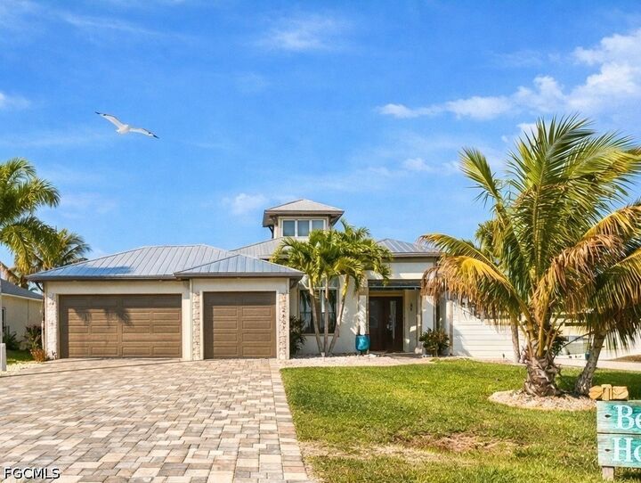 Property Photo:  2801 SW 33rd Terrace  FL 33914 