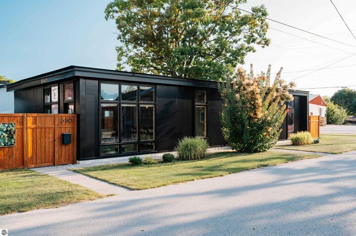 Property Photo:  610 Lake Avenue  MI 49686 