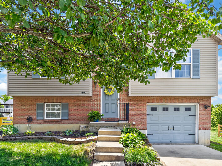 Property Photo:  587 Branch Court  KY 41051 