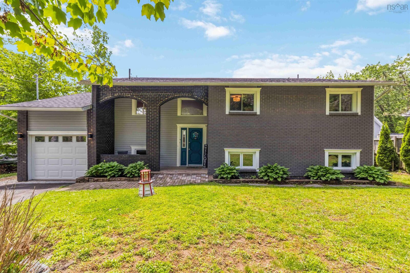 Property Photo: 601 Lakeview Avenue NS B4E 3B8