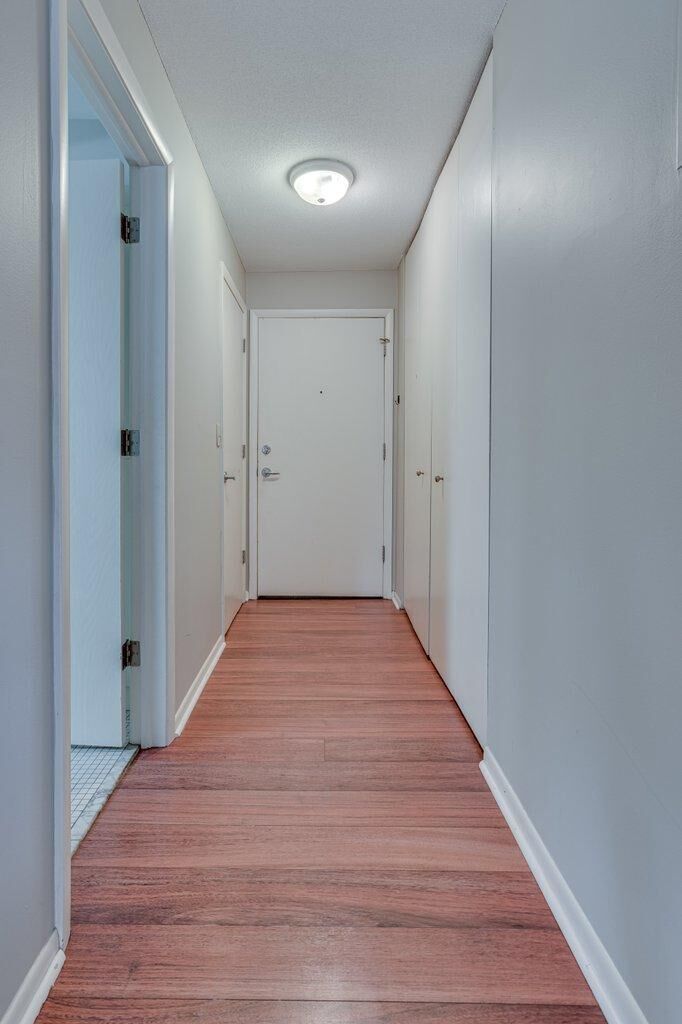 Property Photo: 4400 Upton Avenue S 202 MN 55410
