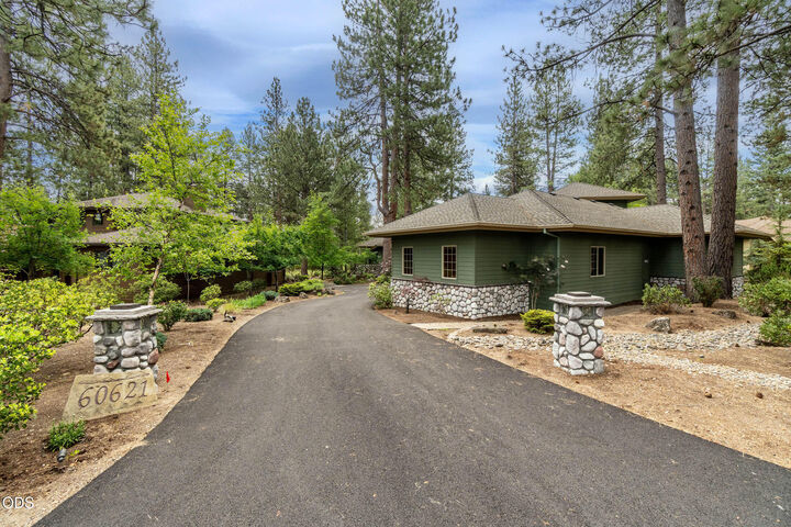 Property Photo: 60621 Golf Village Loop OR 97702