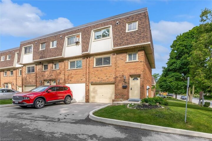 Property Photo:  125 Bonaventure Drive 44  ON L9C 5Y9 
