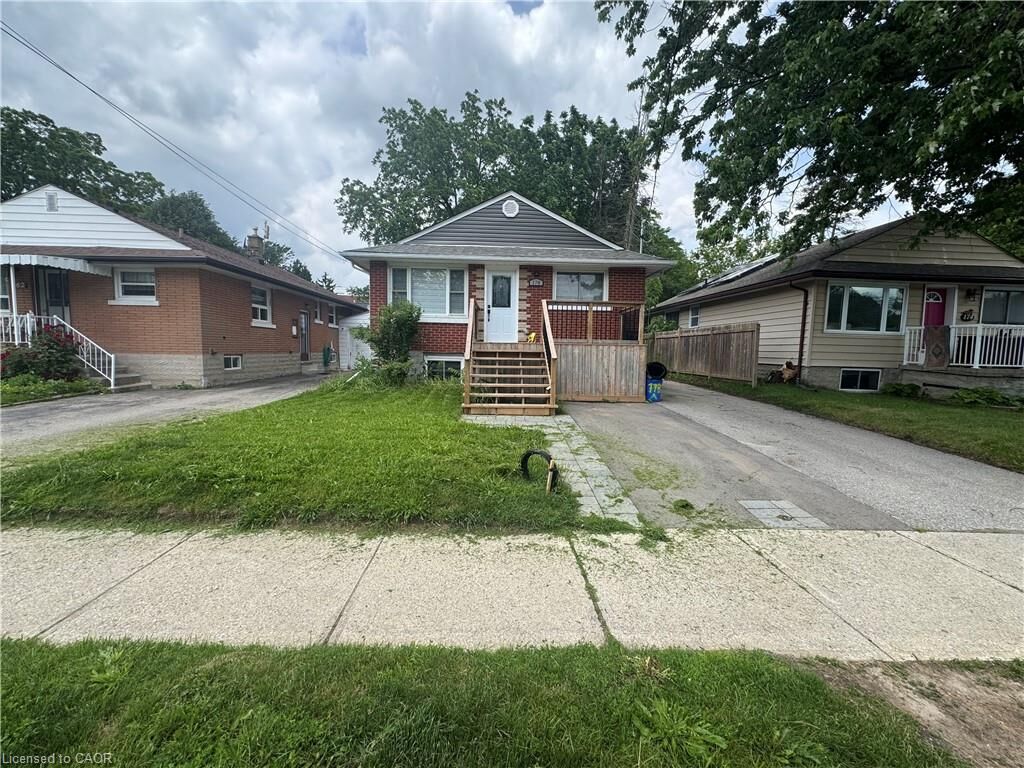 Property Photo:  178 Glen Road Upper  ON N2M 3G2 