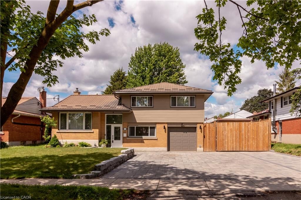 Property Photo:  304 Greenfield Avenue  ON N2C 1E1 