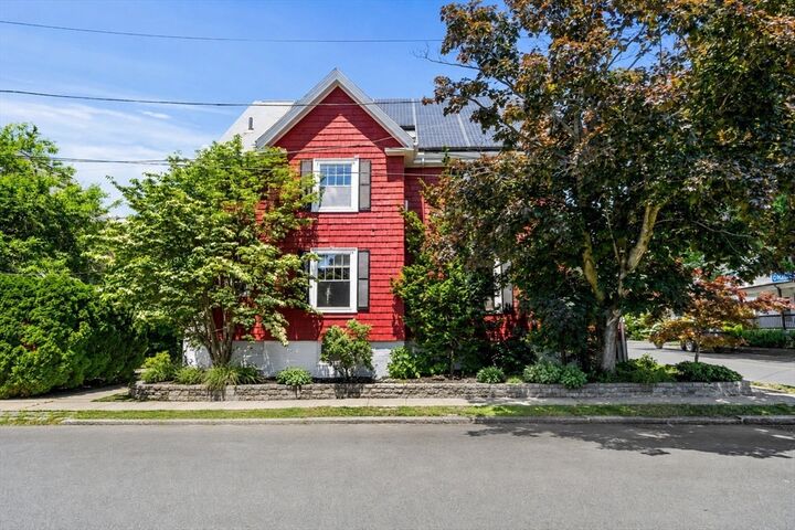 Property Photo:  246 Burrill Street  MA 01907 