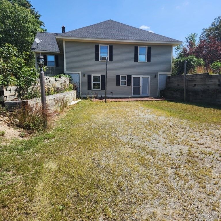 Property Photo:  5 Ryan Rd 2  MA 01474 