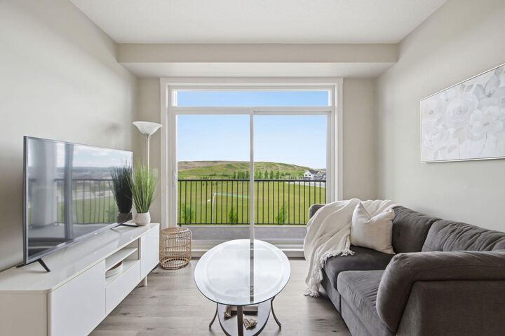 10 Walgrove Walk SE 419 — photo 1